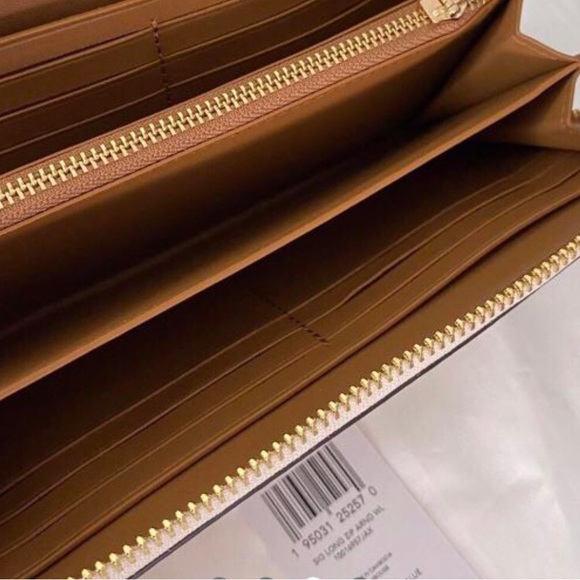 Coach Jules hobo bag and wallet